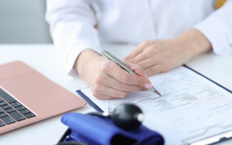 Declaração de impostos para clínicas: como funciona?
